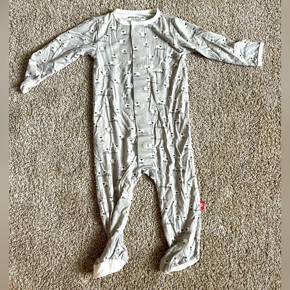 Magnetic Me Sleeper with Baby Sheep print - 6-9mos